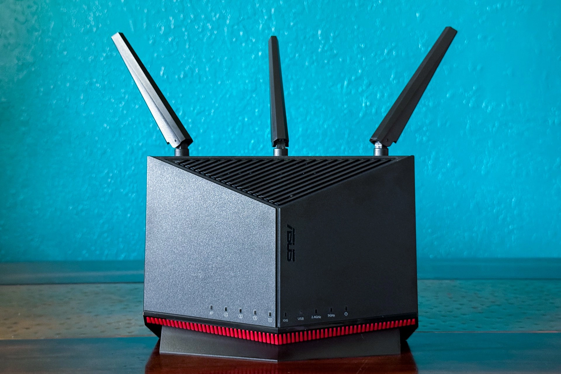 Đánh Giá Asus RT-BE86U: Router Wi-Fi 7 Dual-Band Này Vượt Trội Hơn Nhiều