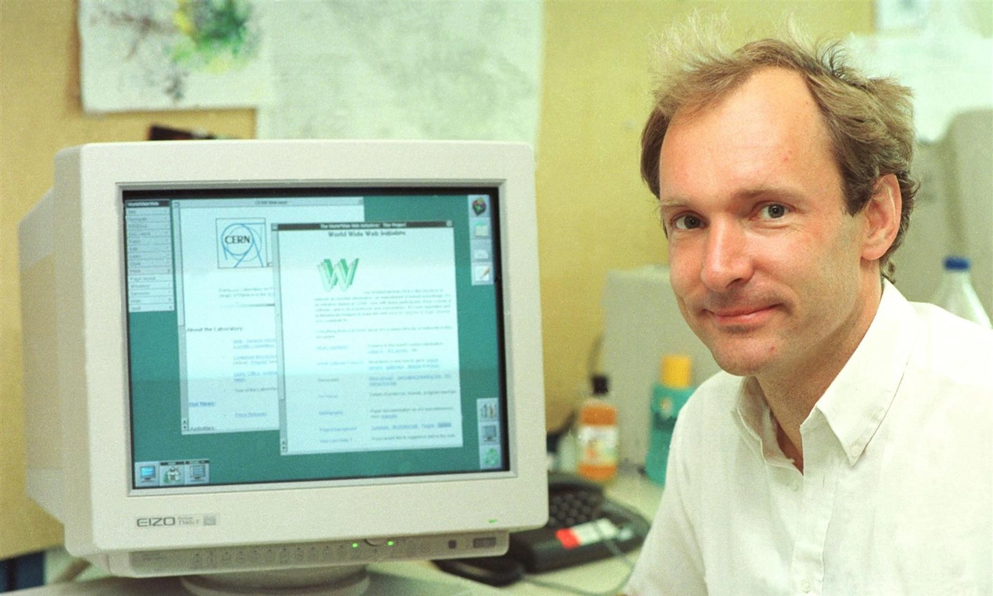 Từ Miễn Phí Đến Kiểm Soát: Sự Hối Tiếc Của Cha Đẻ World Wide Web