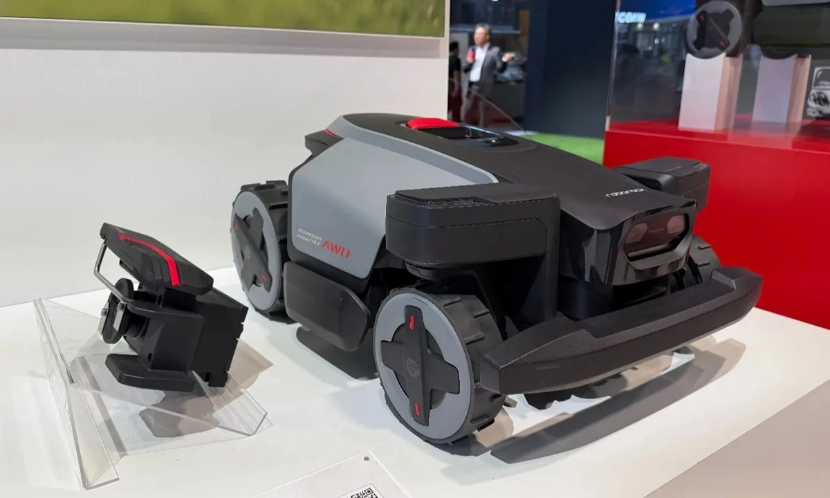 Roborock Ra Mắt Robot Cắt Cỏ Đầu Tiên Tại IFA 2025 - Ấn Tượng Mạnh Mẽ
