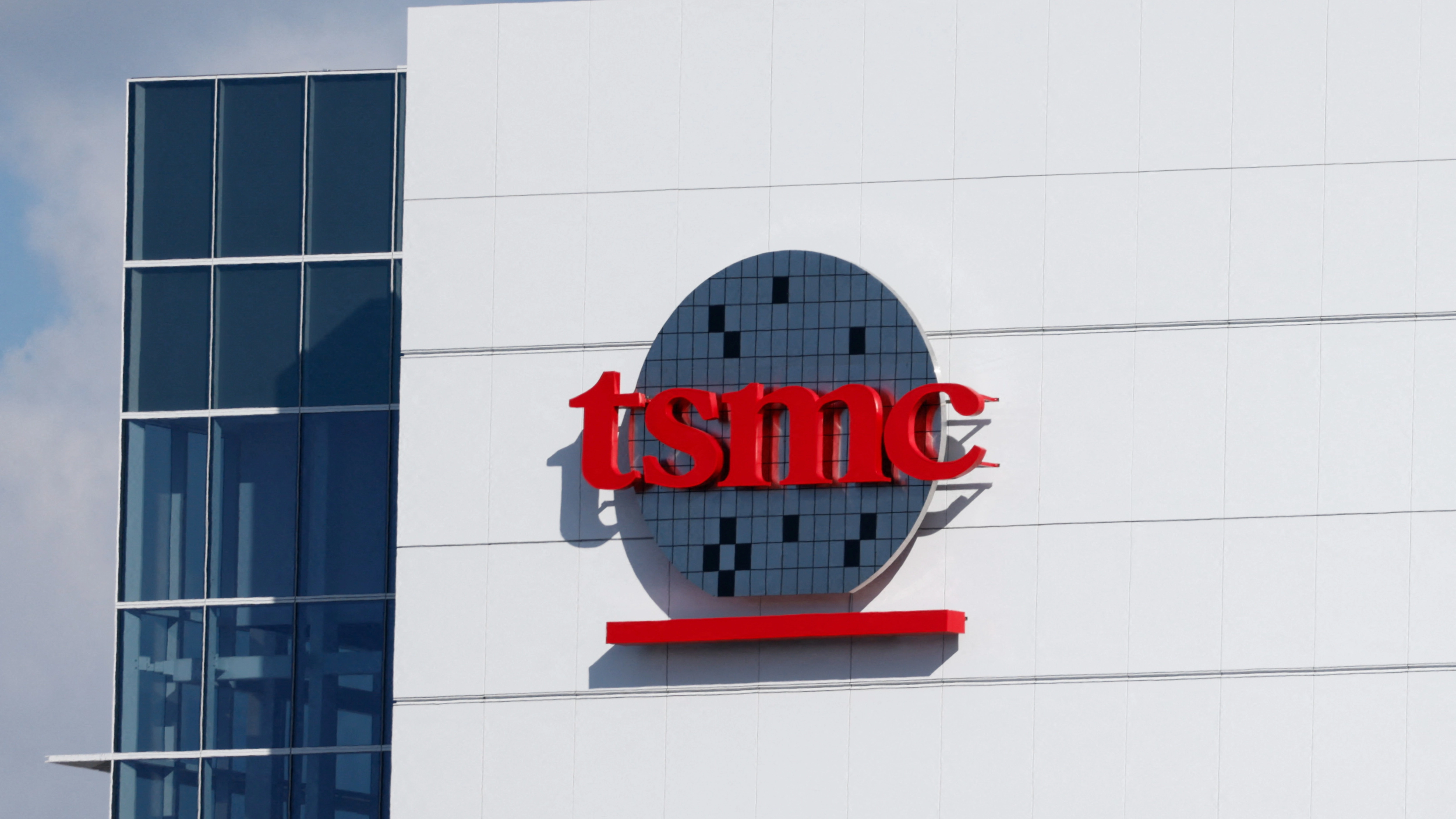 Mỹ Thu Hồi Tình Trạng Xuất Khẩu Nhanh Của TSMC Sang Trung Quốc Khi Kiểm Soát Thắt Chặt