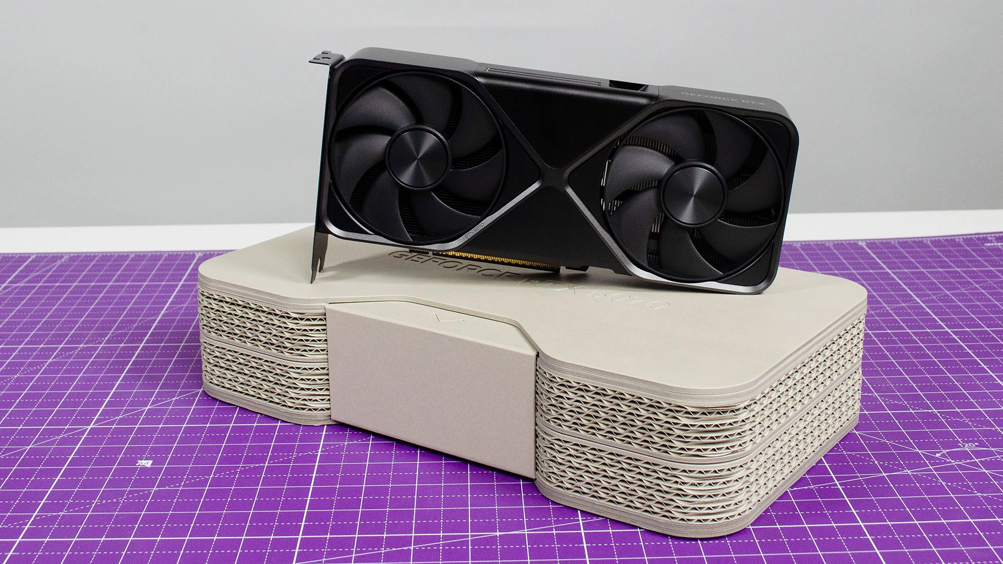 Nvidia Chuẩn Bị Ra Mắt Dòng RTX 5000 Super Với Bộ Nhớ VRAM Tăng 50%
