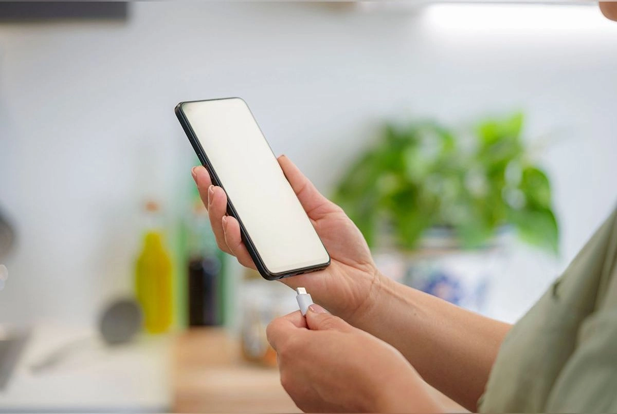 5 Cách Sử Dụng Cổng USB-C Trên iPhone Mà Bạn Chưa Biết