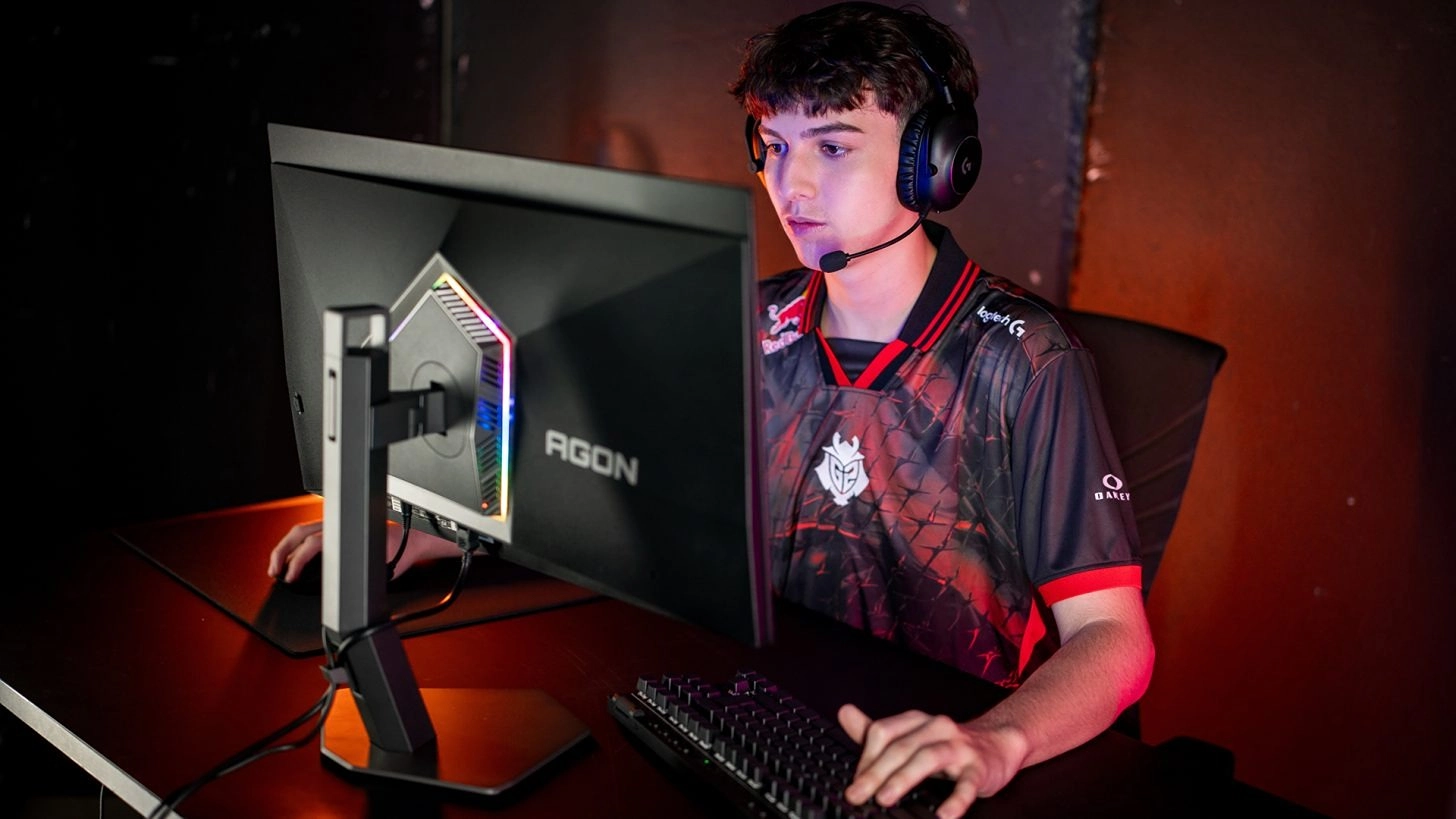 AOC Ra Mắt AGON PRO AG276QKD2 - Màn Hình Gaming Nhanh Nhất Với Tần Số Quét 500Hz