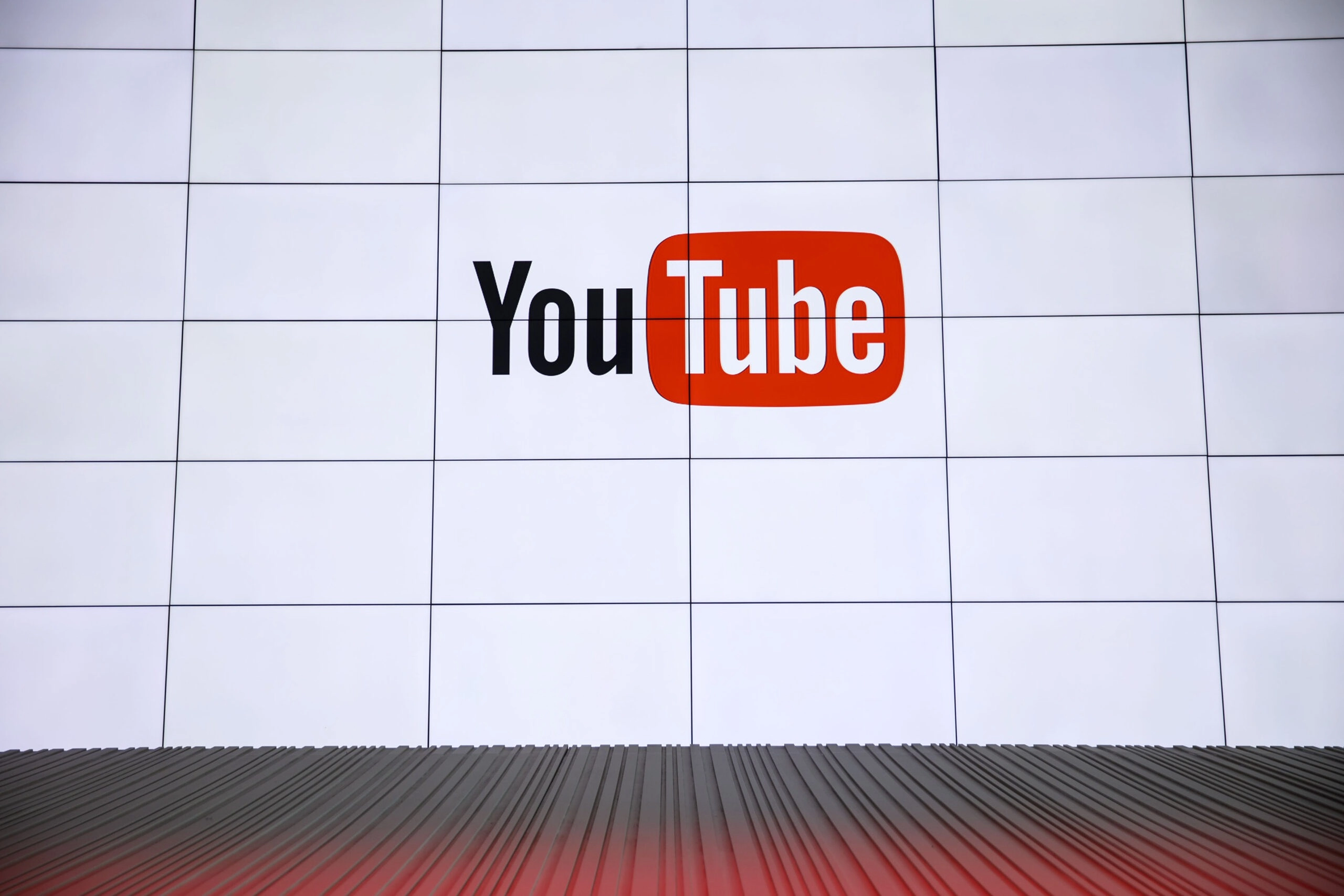 YouTube Ra Mắt Chương Trình "Cơ Hội Thứ Hai" Cho Creator Bị Cấm