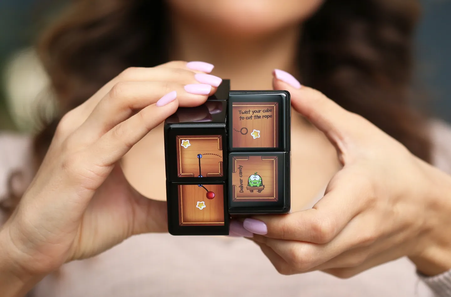 WOWCube - Sự Kết Hợp Độc Đáo Giữa Rubik Và Công Nghệ Màn Hình