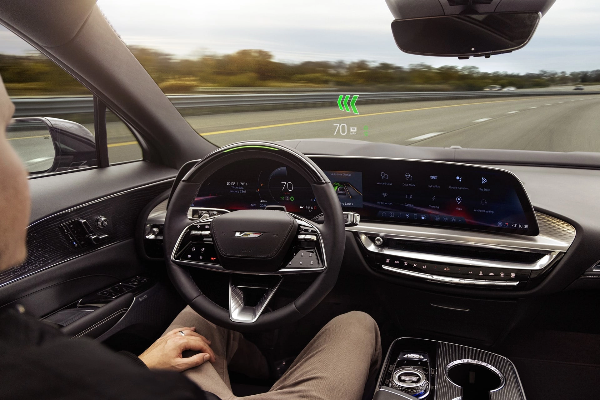 Top Xe Hơi Công Nghệ Tiến Tiến Hàng Đầu: EV Phá Kỷ Lục, Hybrid F1 Và Cách Mạng AI