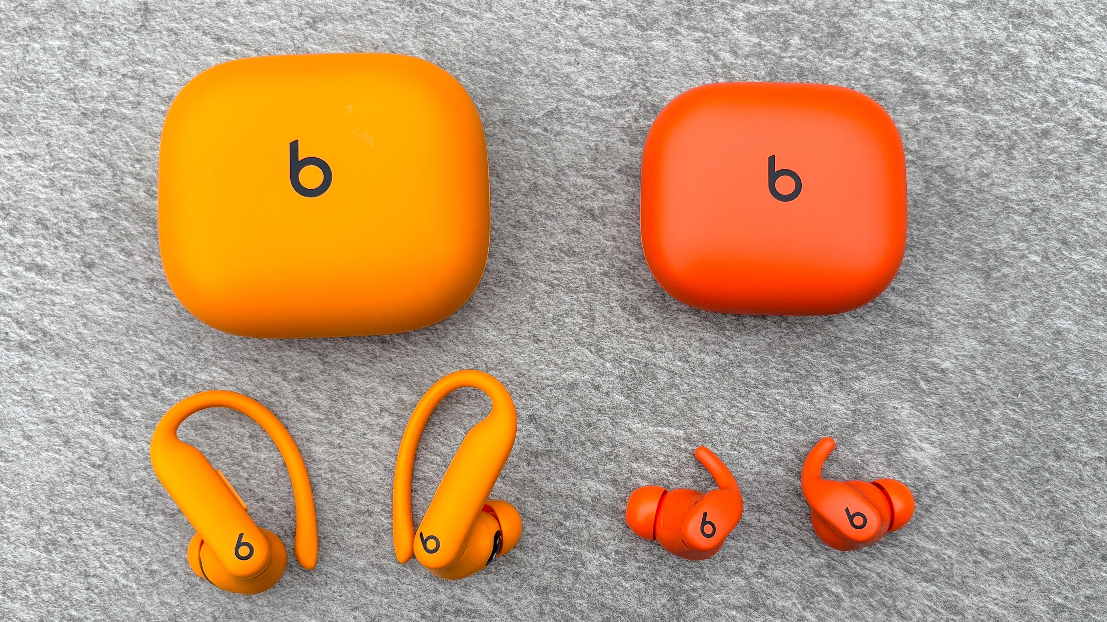 Beats Powerbeats Pro 2 Vs. Powerbeats Fit: Tai Nghe Tập Luyện Nào Đáng Mua Hơn?