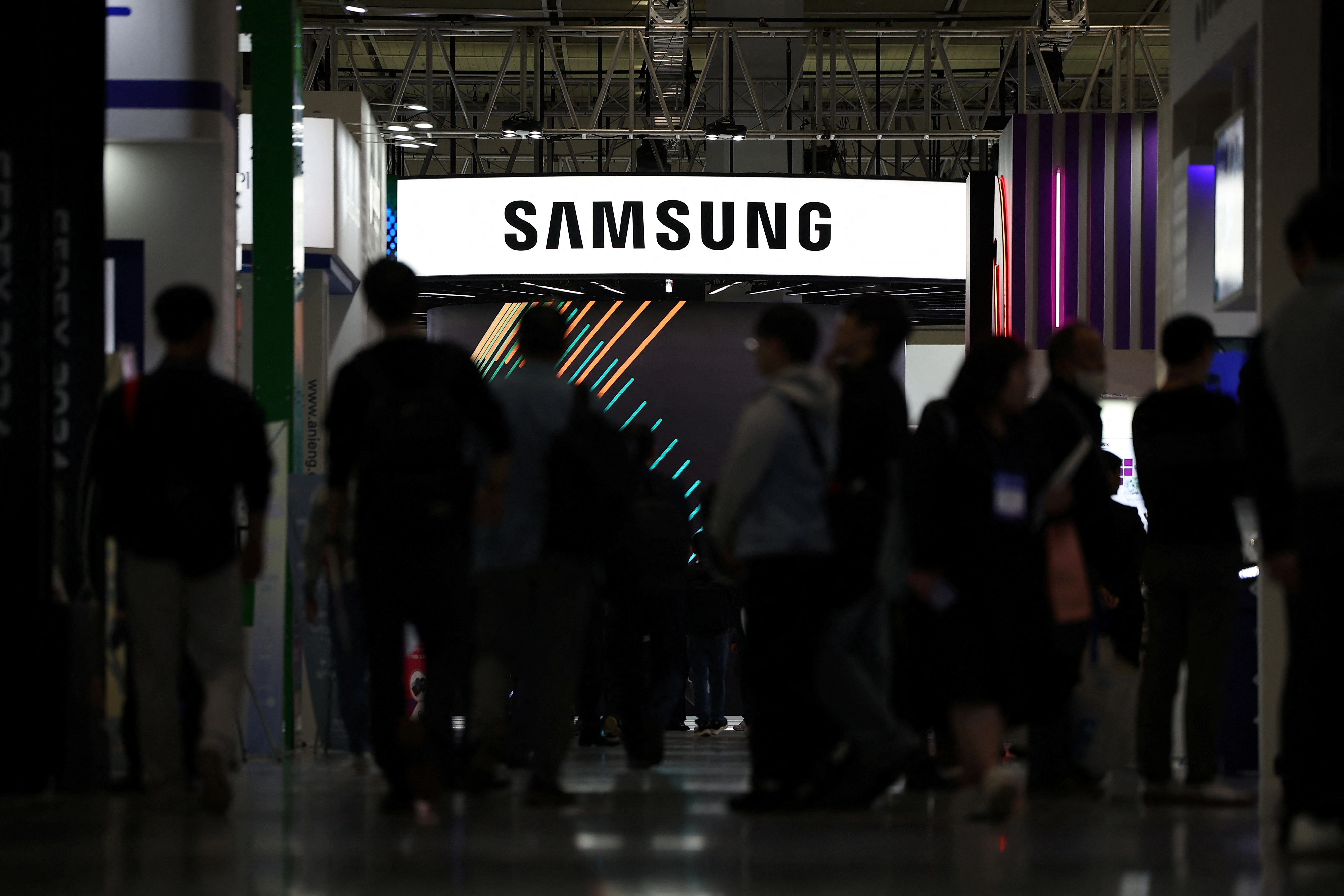 Samsung: Gia Đình Chủ Tịch Thanh Lý Cổ Phiếu 1,2 Tỷ Đô La Sau Đợt Tăng 84%
