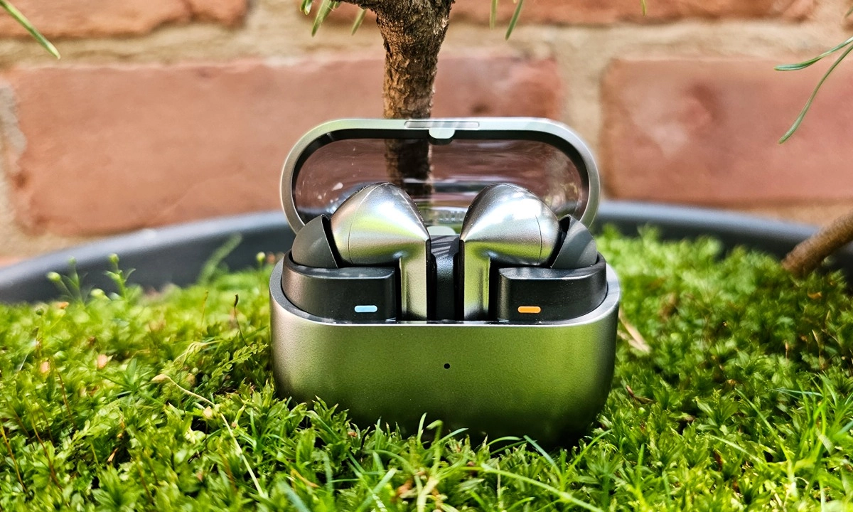 Samsung Chuẩn Bị Ra Mắt Galaxy Buds 4 Pro Với Thiết Kế Lưới Kim Loại Nổi Bật