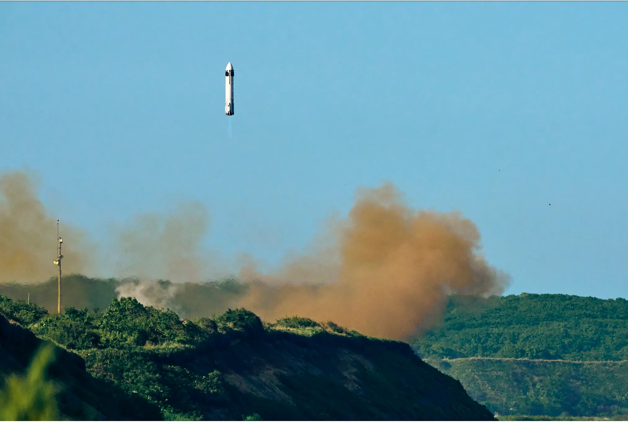 Vì Sao Honda Bất Ngờ Phóng Tên Lửa Tái Sử Dụng?